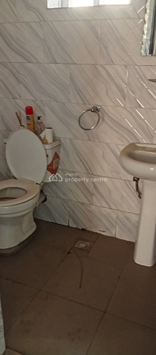 Nice, Clean Office Space with Its Own Toilet Inside, Utako, Abuja, Plaza / Complex / Mall for Rent