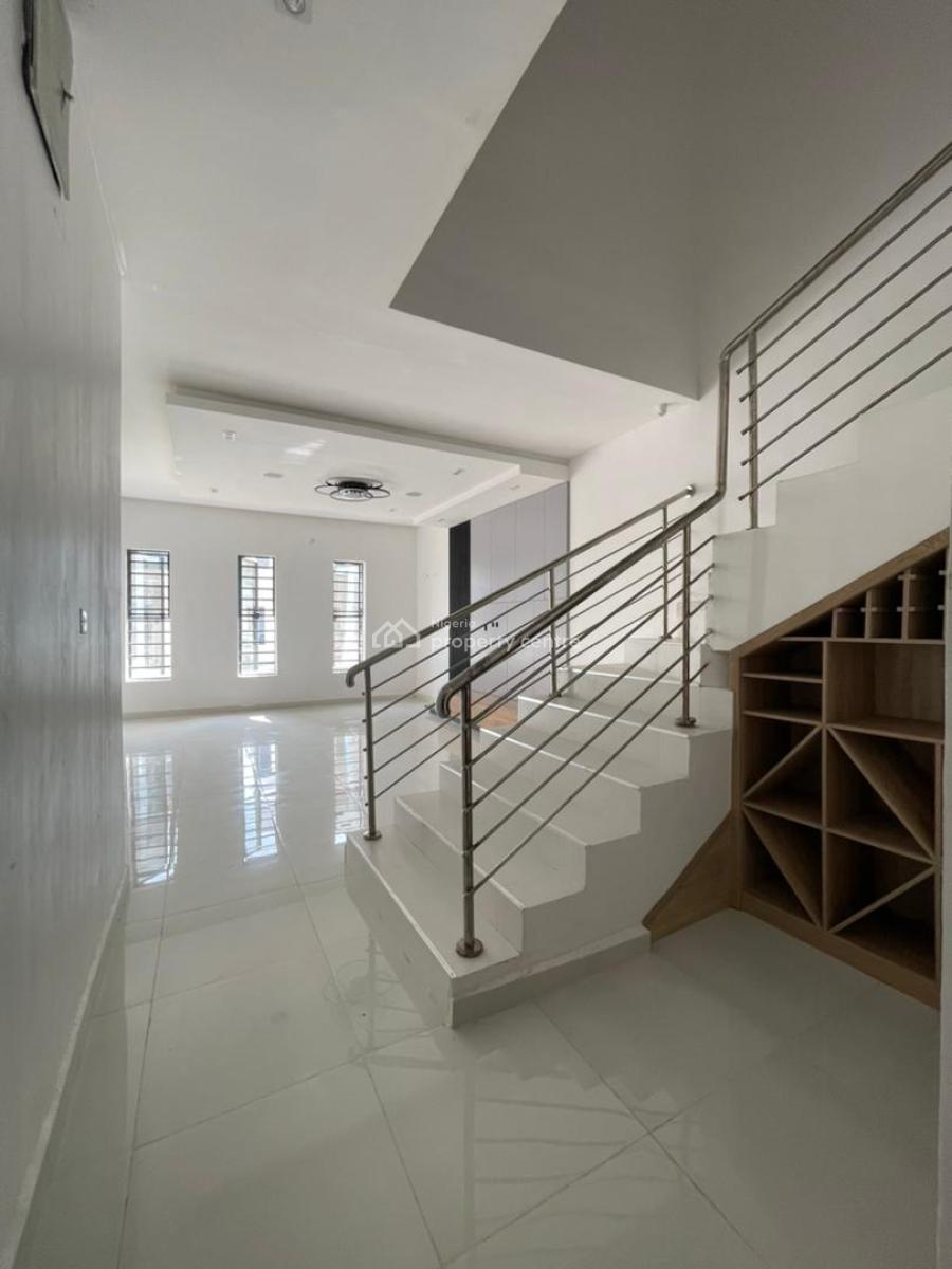 Lovely 5 Bedroom Fully Detached Duplex with Very Spacious Compound, Vgc, Lekki, Lagos, Detached Duplex for Sale