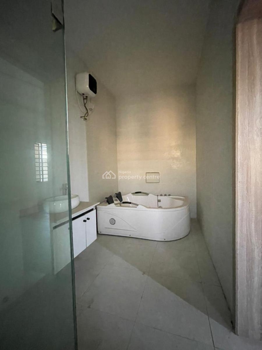 Lovely 5 Bedroom Fully Detached Duplex with Very Spacious Compound, Vgc, Lekki, Lagos, Detached Duplex for Sale