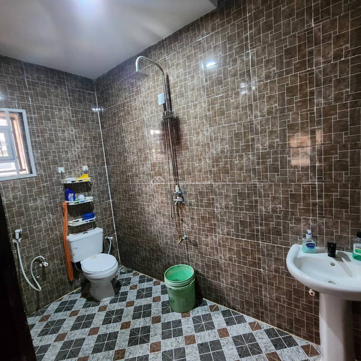 Neatly Used 3 Bedroom Bungalow, Erunmu, Olodo, Ibadan, Oyo, Detached Bungalow for Sale