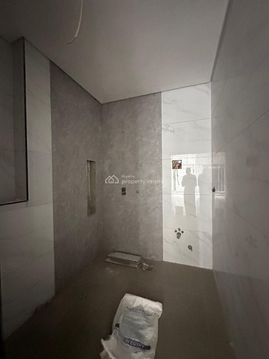 Exquisitely Detailed 4bedroom Apartment with 2bqs, Banana Island, Ikoyi, Lagos, Flat / Apartment for Sale