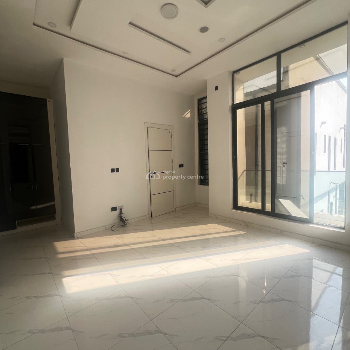 4 Bed& Bq  130 Million, Ajah, Lagos, Semi-detached Duplex for Sale