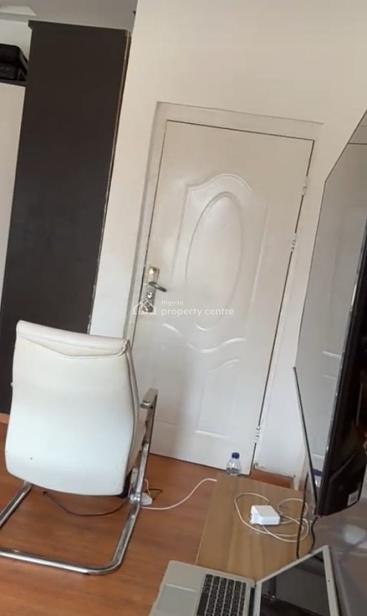 Furnished Master Bedroom Apartment with Balcony, Chevy View Estate Chevron, Lekki, Lagos, Flat / Apartment Short Let