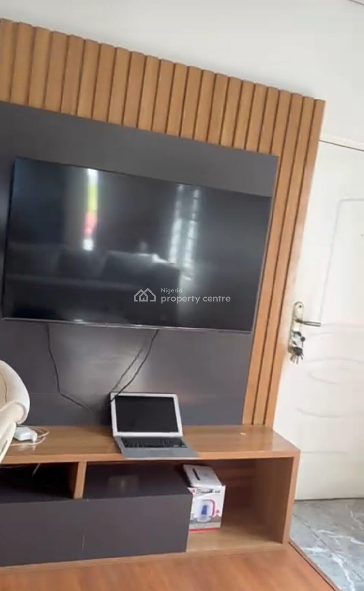 Furnished Master Bedroom Apartment with Balcony, Chevy View Estate Chevron, Lekki, Lagos, Flat / Apartment Short Let