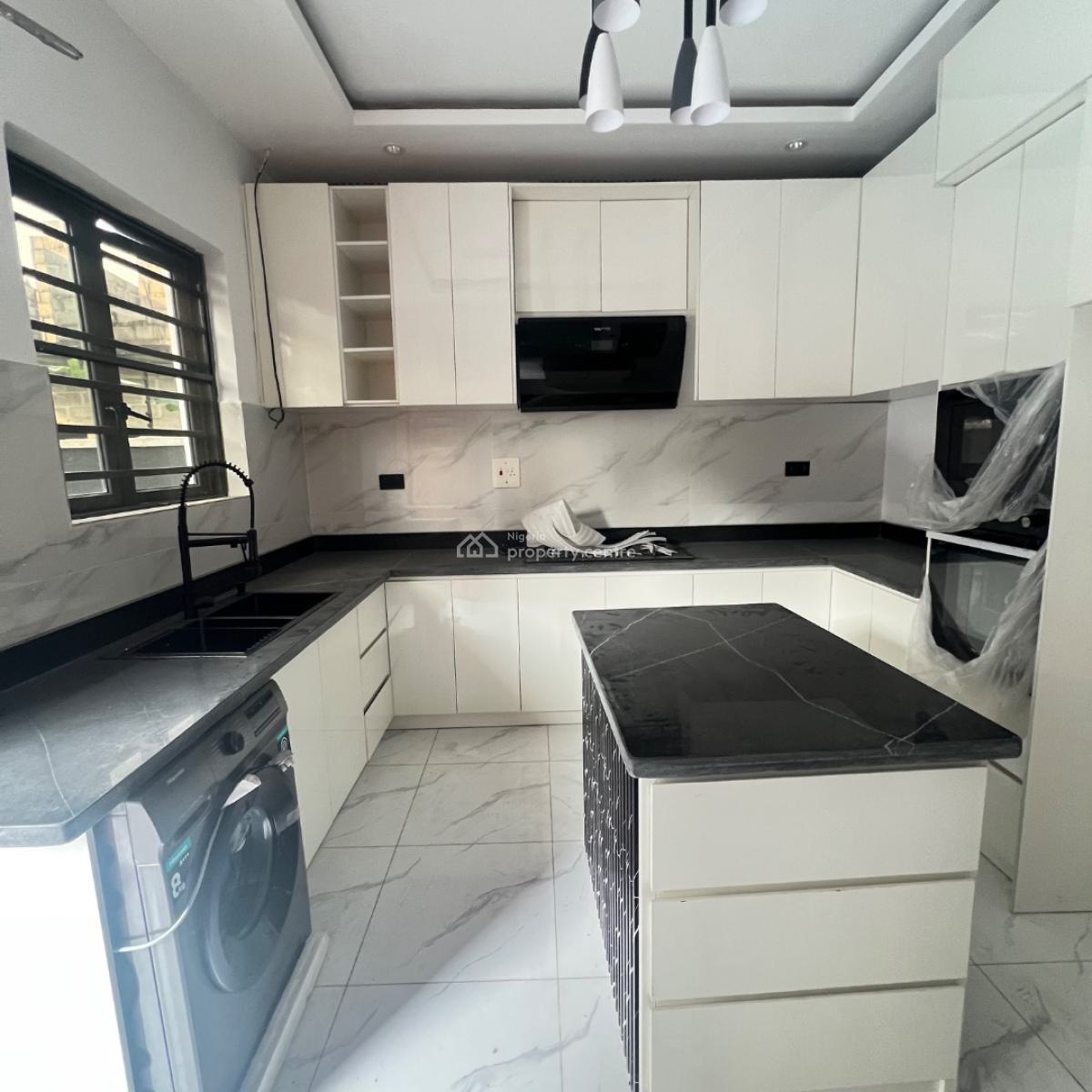 5 Bedroom & Bq, Ajah, Lagos, Detached Duplex for Sale