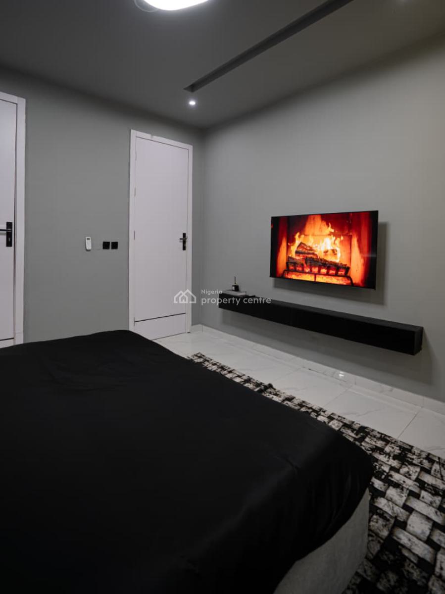 Luxury 2 Bedroom Apartment, Off Freedom Way, Lekki Phase 1, Lekki, Lagos, Flat / Apartment Short Let