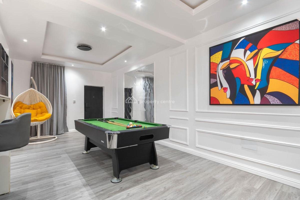 Exquisitely Furnished 2 Bedroom Apartment, Lekki Phase 1, Lekki, Lagos, Flat / Apartment Short Let