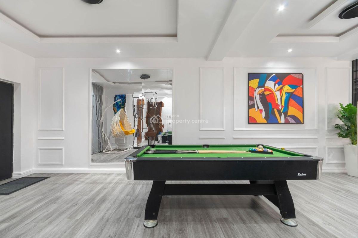 Exquisitely Furnished 2 Bedroom Apartment, Lekki Phase 1, Lekki, Lagos, Flat / Apartment Short Let