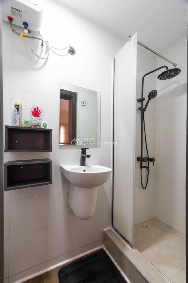 Exquisite 2 Bedroom Apartment, Lekki Phase 1, Lekki, Lagos, Flat / Apartment Short Let