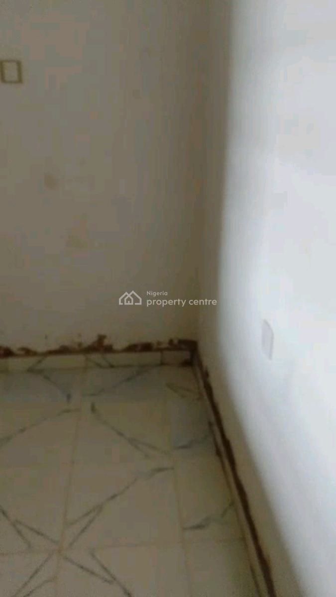 Newly Built Mini Flat, Off Pedro Road, Ladilak, Shomolu, Lagos, Mini Flat (room and Parlour) for Rent