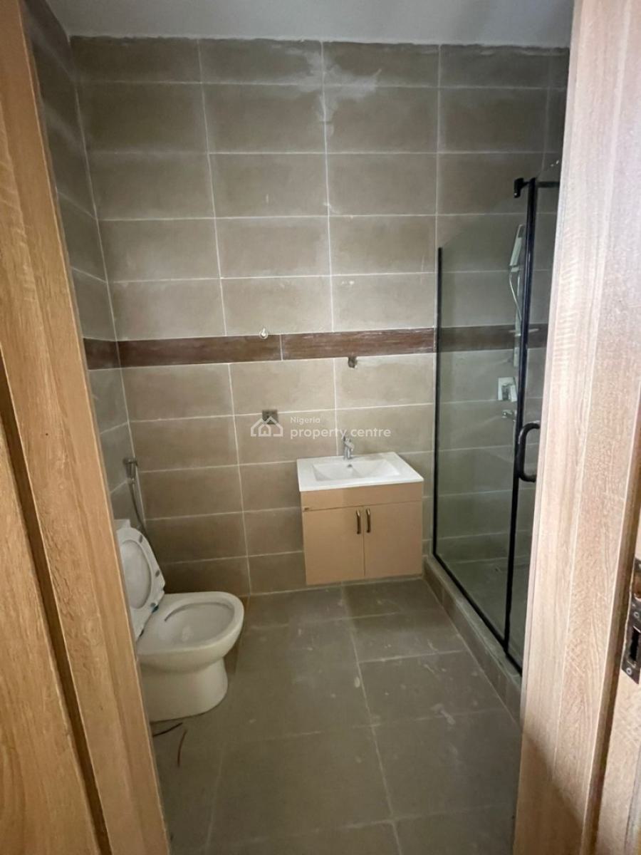 Very Spacious  2bedroom Suplex with Bq, Sangotedo, Ajah, Lagos, Terraced Duplex for Rent