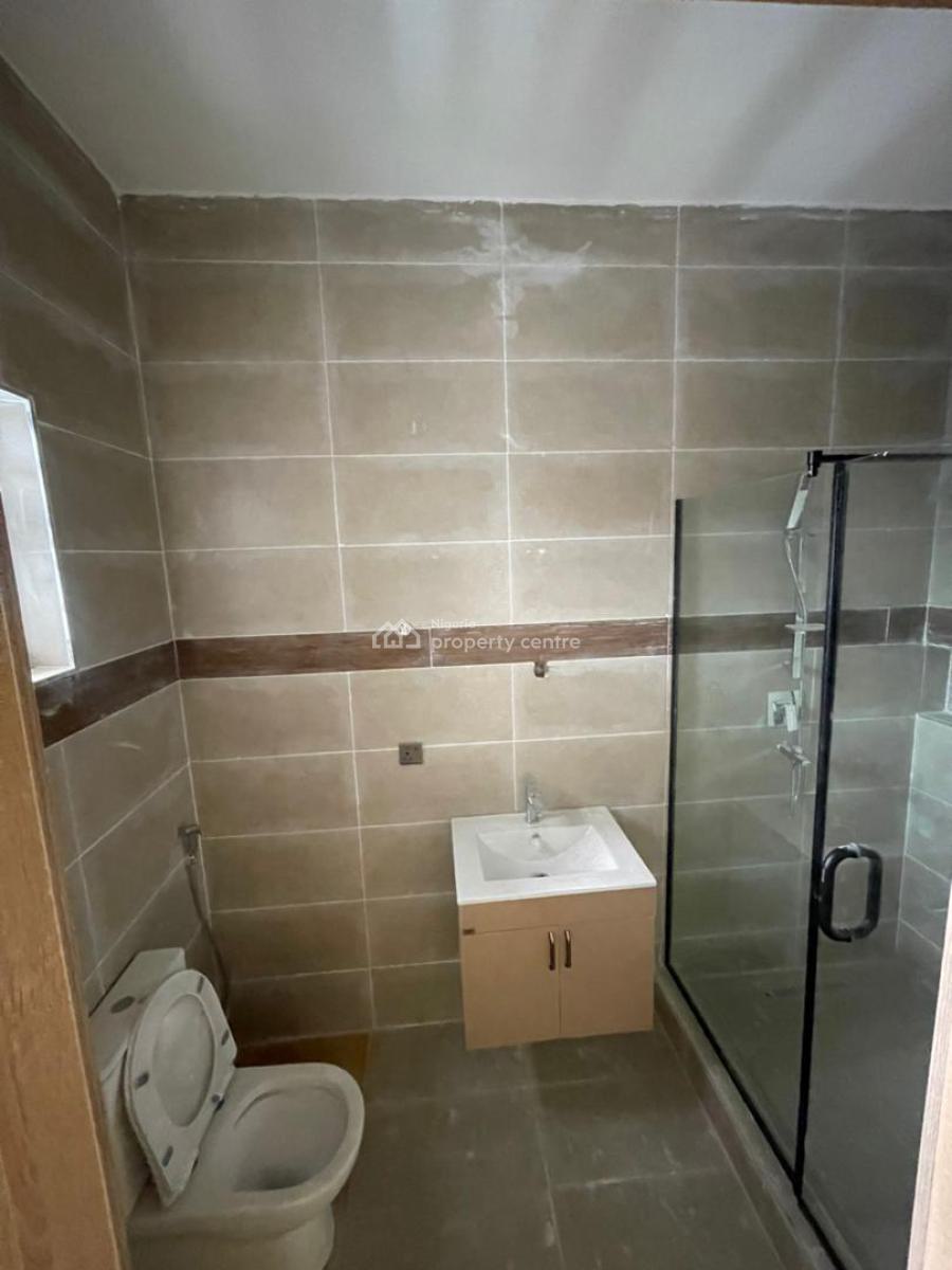 Very Spacious  2bedroom Suplex with Bq, Sangotedo, Ajah, Lagos, Terraced Duplex for Rent