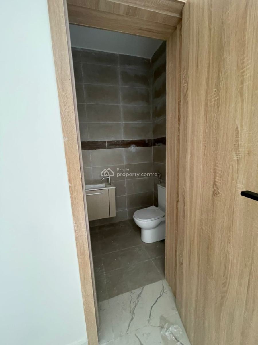 Very Spacious  2bedroom Suplex with Bq, Sangotedo, Ajah, Lagos, Terraced Duplex for Rent