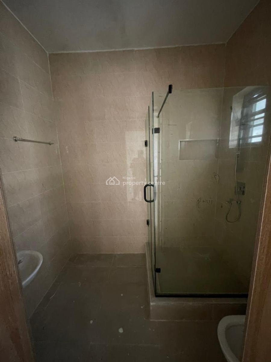 Very Spacious  2bedroom Suplex with Bq, Sangotedo, Ajah, Lagos, Terraced Duplex for Rent