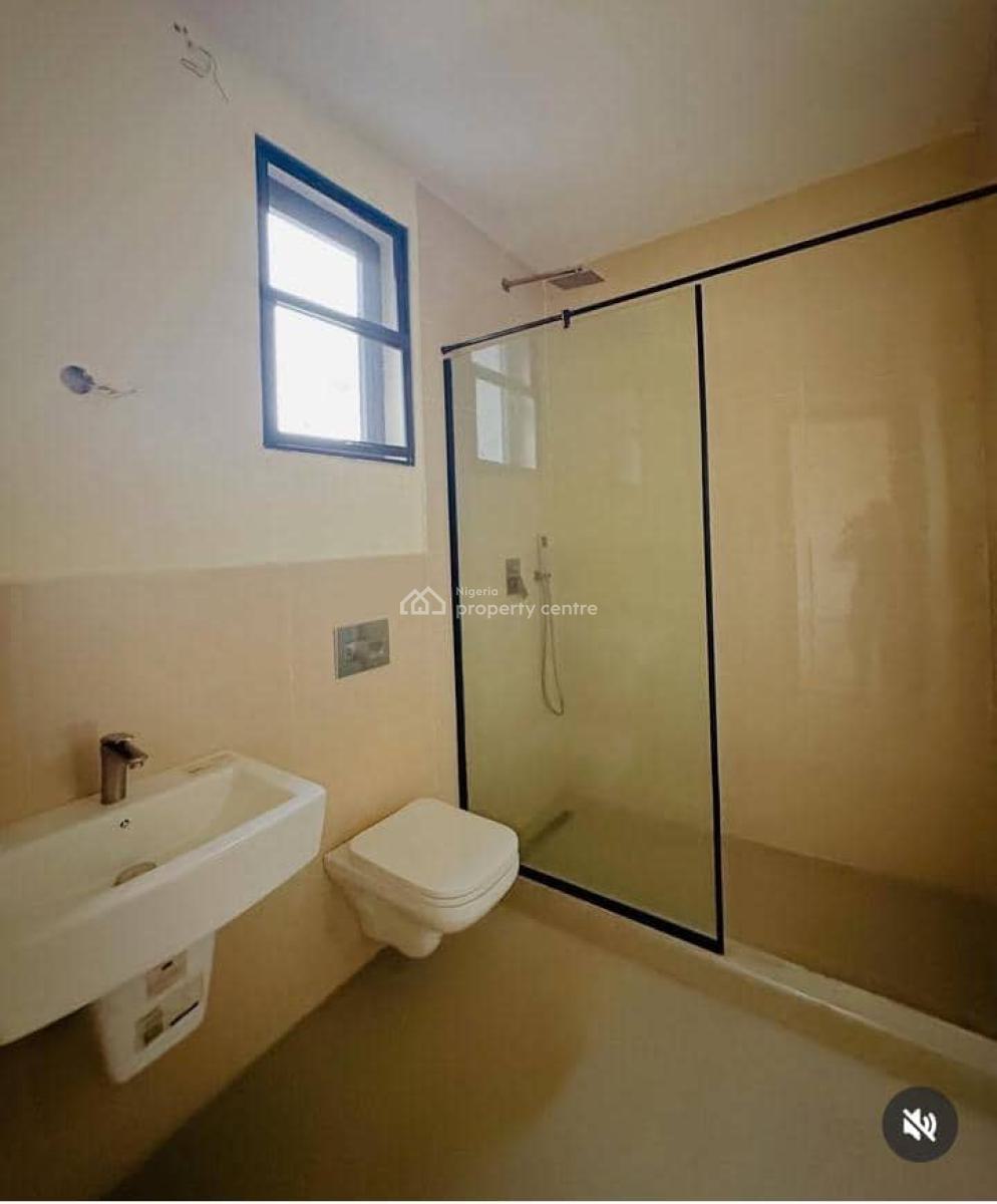 Brand New  Three Bedroom Apartment, Lekki Phase 1, Lekki, Lagos, Flat / Apartment for Rent
