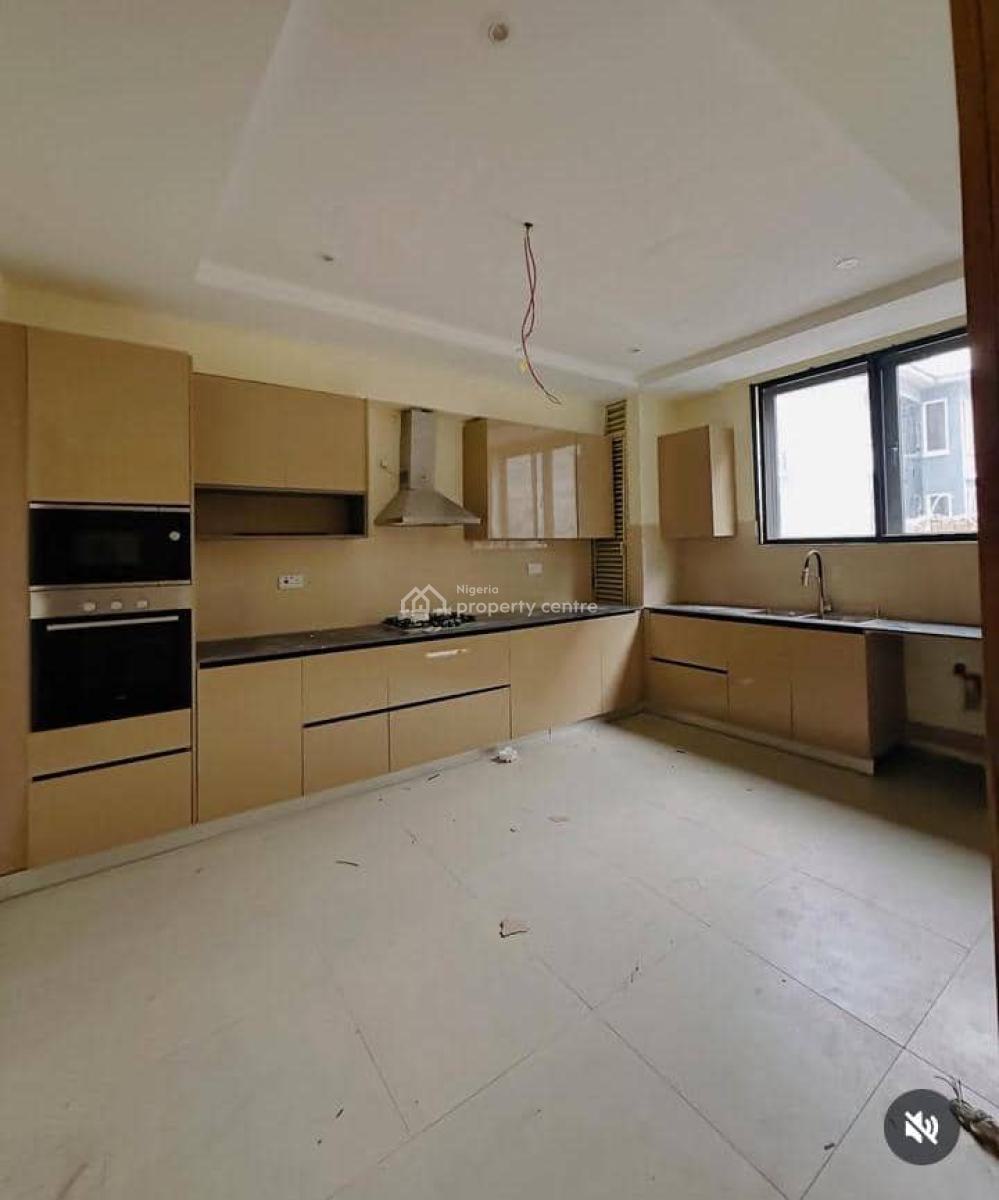 Brand New  Three Bedroom Apartment, Lekki Phase 1, Lekki, Lagos, Flat / Apartment for Rent