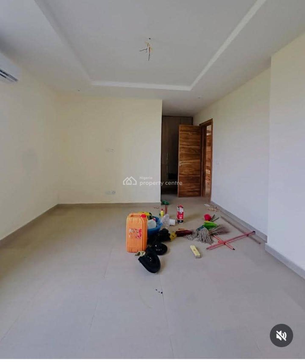Brand New  Three Bedroom Apartment, Lekki Phase 1, Lekki, Lagos, Flat / Apartment for Rent