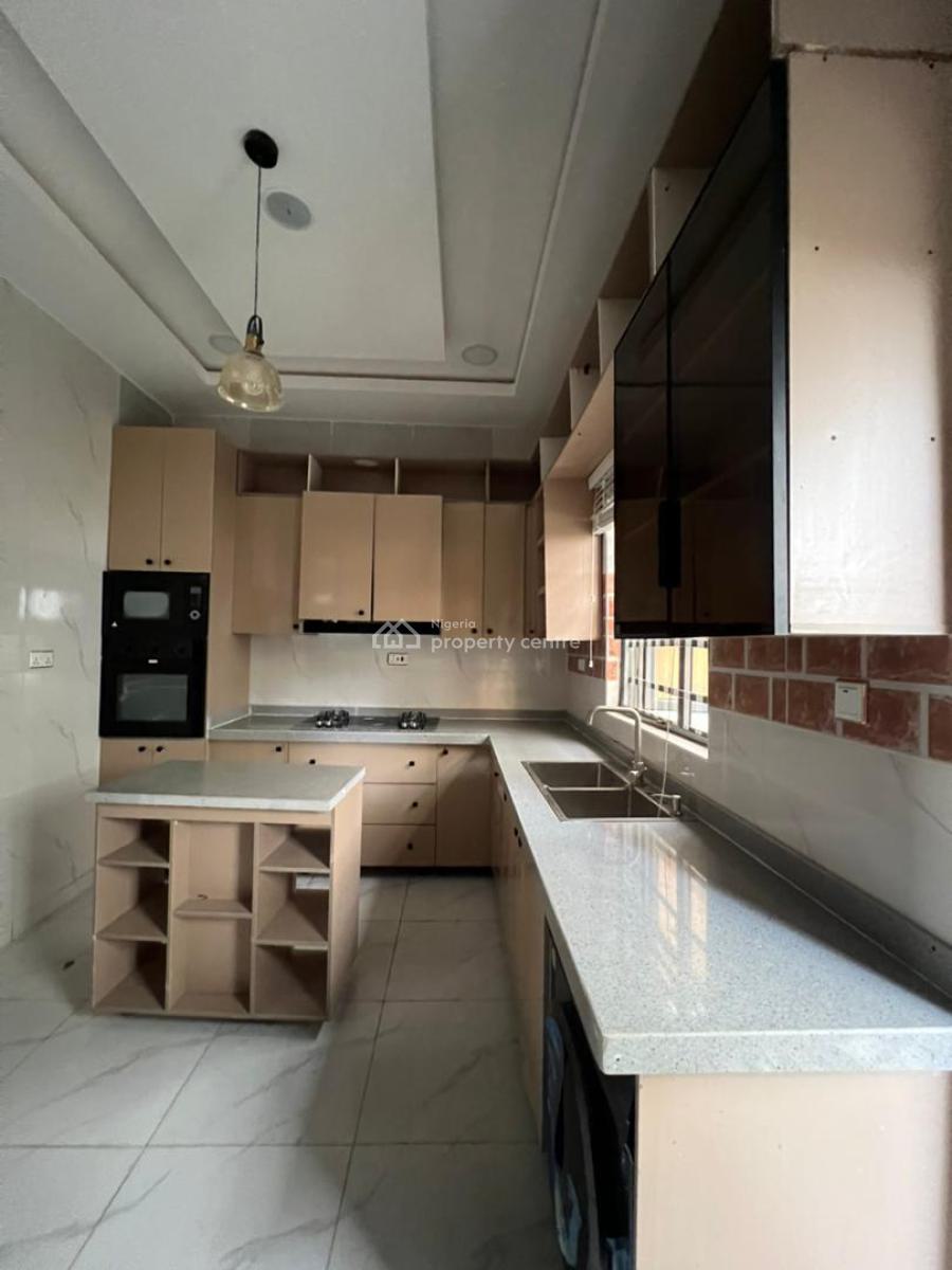 Classic 4 Bedroom Terrace Duplex with Pool and Gym in a Secure Estate, Orchid, Lekki, Lagos, Terraced Duplex for Sale