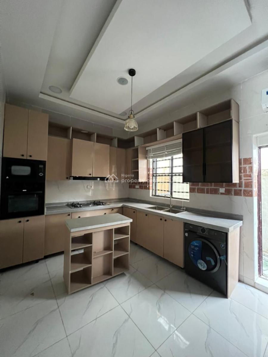 Classic 4 Bedroom Terrace Duplex with Pool and Gym in a Secure Estate, Orchid, Lekki, Lagos, Terraced Duplex for Sale