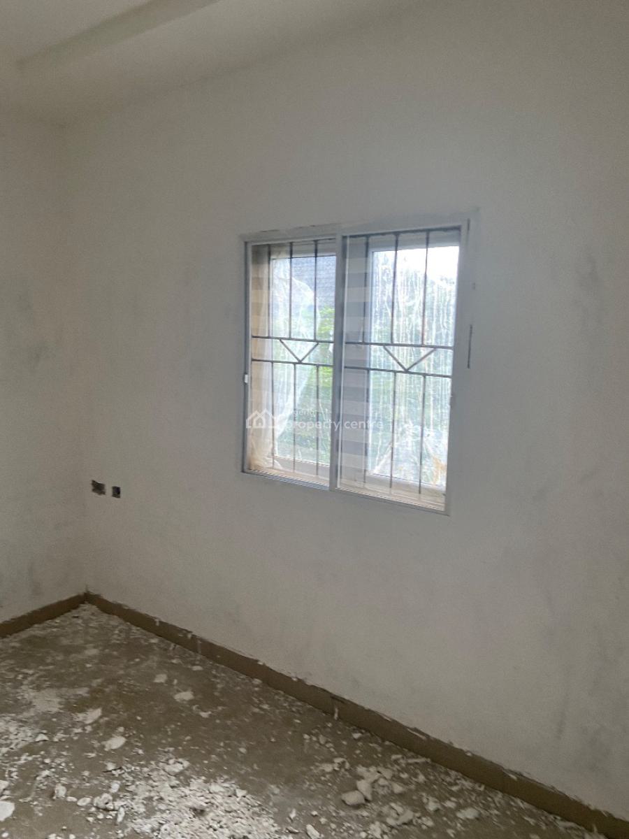 a Luxurious Room and Parlor Pop Apartment, Lucky Fiber Road, Ikorodu, Lagos, Flat / Apartment for Rent