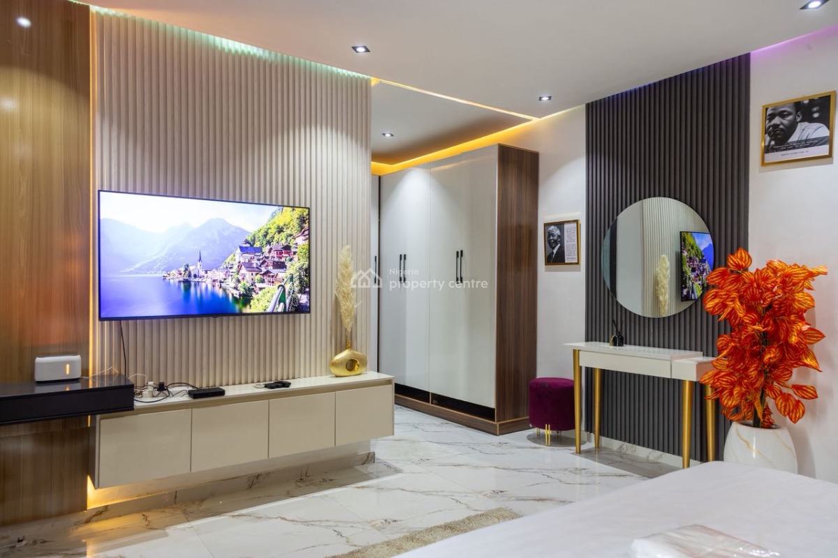 Luxurious 3 Bedroom Maisonette with a Private Cinema, Lekki Phase 1, Lekki, Lagos, Flat / Apartment Short Let