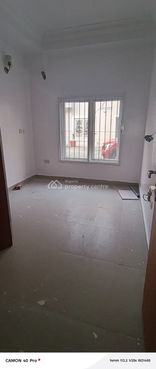 4 Bedroom Duplex Conner Piece Terrace, Behind Circle Mall Shop Rite, Osapa, Lekki, Lagos, Office Space for Rent