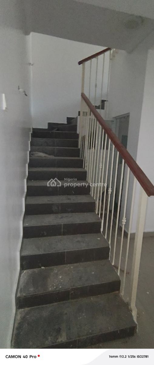 4 Bedroom Duplex Conner Piece Terrace, Behind Circle Mall Shop Rite, Osapa, Lekki, Lagos, Office Space for Rent