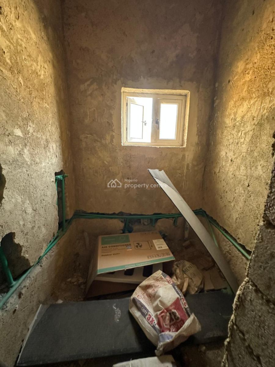 3bedroom Terrace Duplex, in an Estate Gwarinpa Extension, Gwarinpa, Abuja, Terraced Duplex for Sale