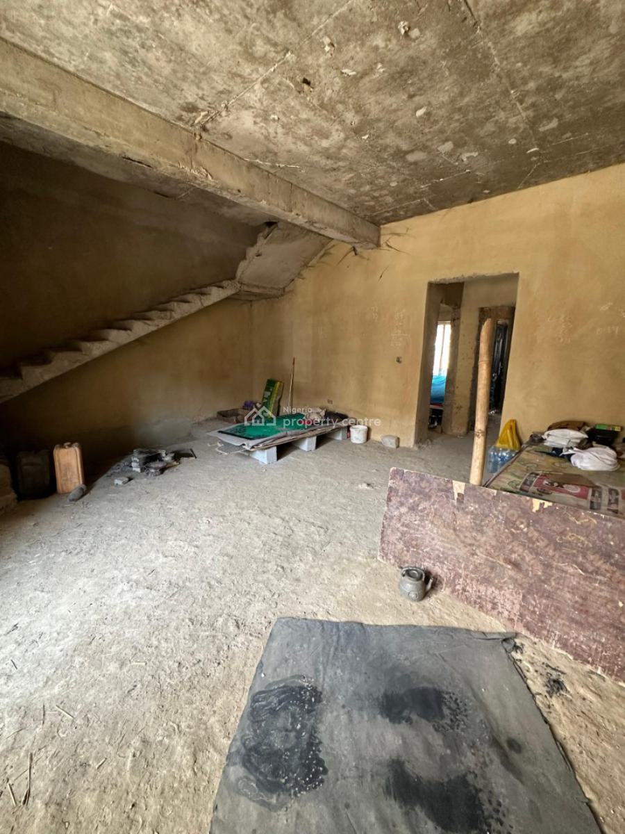 3bedroom Terrace Duplex, in an Estate Gwarinpa Extension, Gwarinpa, Abuja, Terraced Duplex for Sale