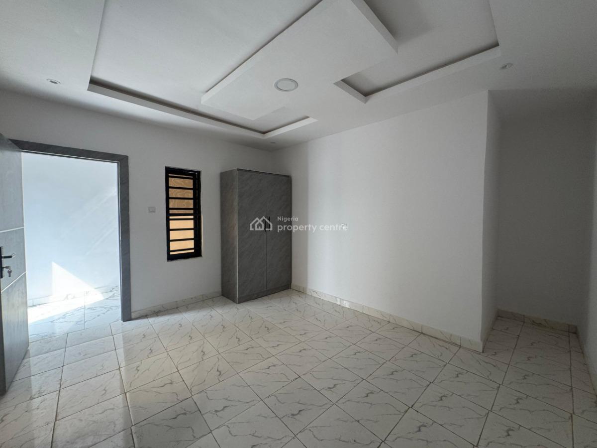 a 4 Bedroom Duplex, Magodo, Gra Phase 1, Magodo, Lagos, Semi-detached Duplex for Sale