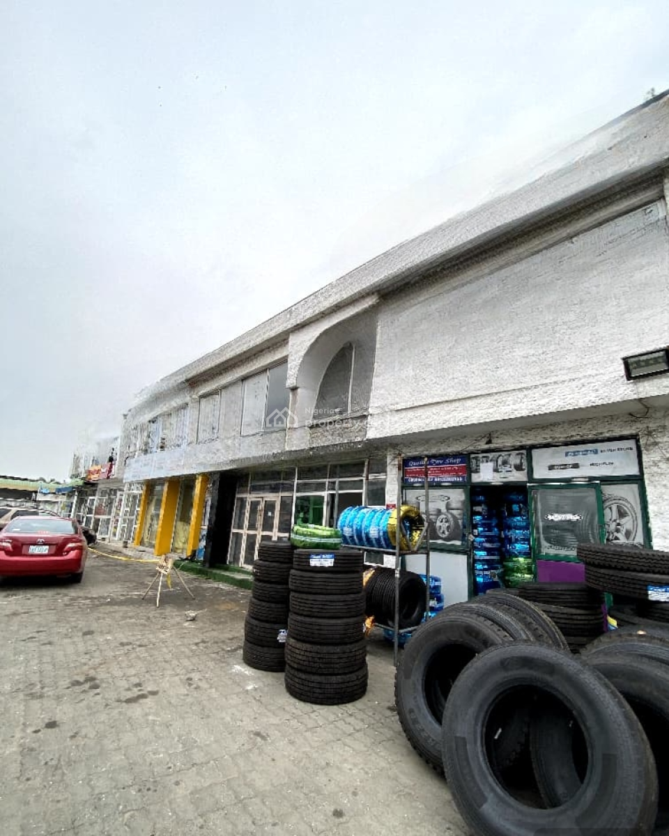Spacious Shop Space Facing The Express Road in a Prime Environment, Ikota, Lekki, Lagos, Shop for Rent