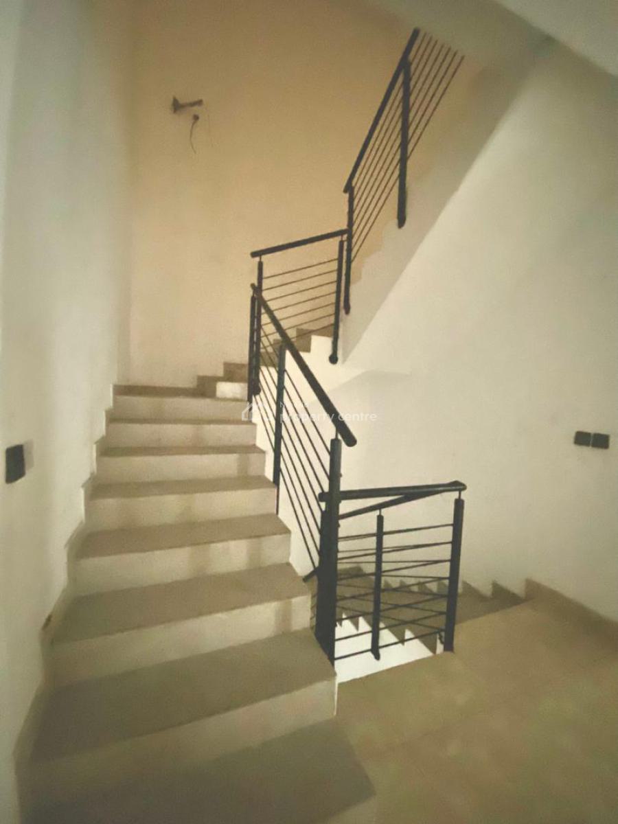 *letting*  Newly Buith 4bedrrom Terrace with a Bq Is Available, Off Allen Avenue, Ikeja, Lagos, House for Rent