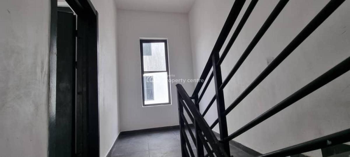 Very Spacious 2 Bedrooms Apartment Serviced, Chevron Drive Opposite Chevron Office, Lekki, Lagos, Flat / Apartment for Sale