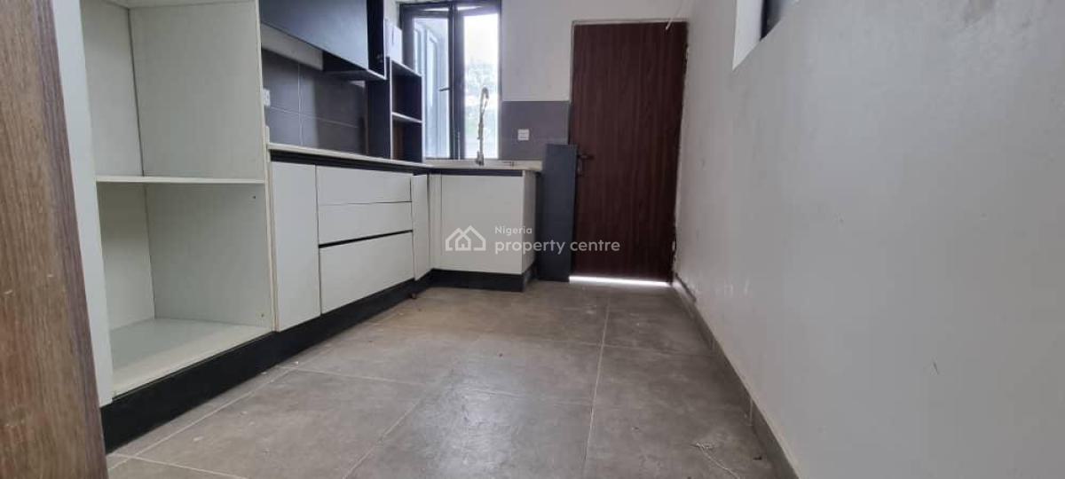 Very Spacious 2 Bedrooms Apartment Serviced, Chevron Drive Opposite Chevron Office, Lekki, Lagos, Flat / Apartment for Sale