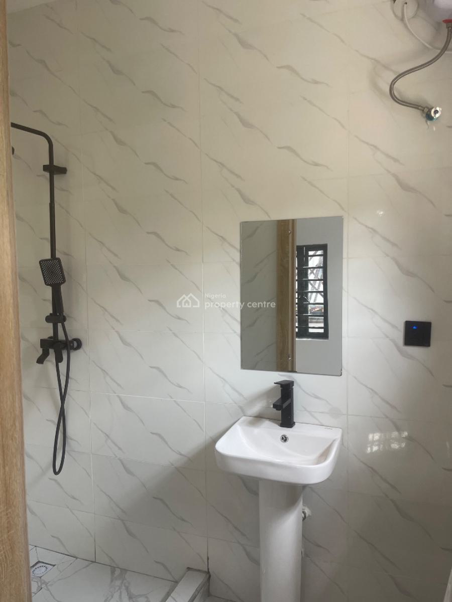 Luxury 2bedroom Apartment Inside Decent Estate, Peninsula Garden Estate, Sangotedo, Ajah, Lagos, Terraced Bungalow for Rent