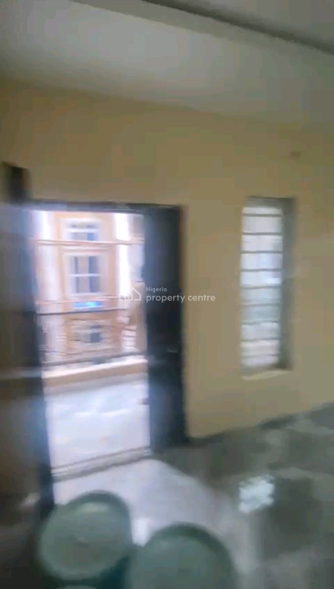 3bedroom Upstairs, All Room Ensuite, Balcony, Pop, Screeded Wall, Alagomeji, Yaba, Lagos, Flat / Apartment for Rent