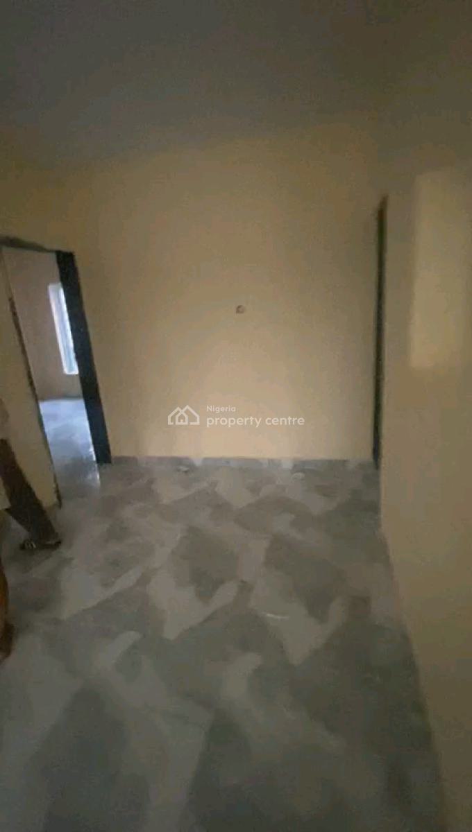 3bedroom Upstairs, All Room Ensuite, Balcony, Pop, Screeded Wall, Alagomeji, Yaba, Lagos, Flat / Apartment for Rent