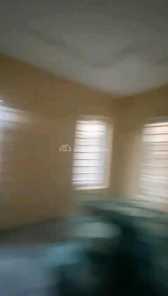 3bedroom Upstairs, All Room Ensuite, Balcony, Pop, Screeded Wall, Alagomeji, Yaba, Lagos, Flat / Apartment for Rent