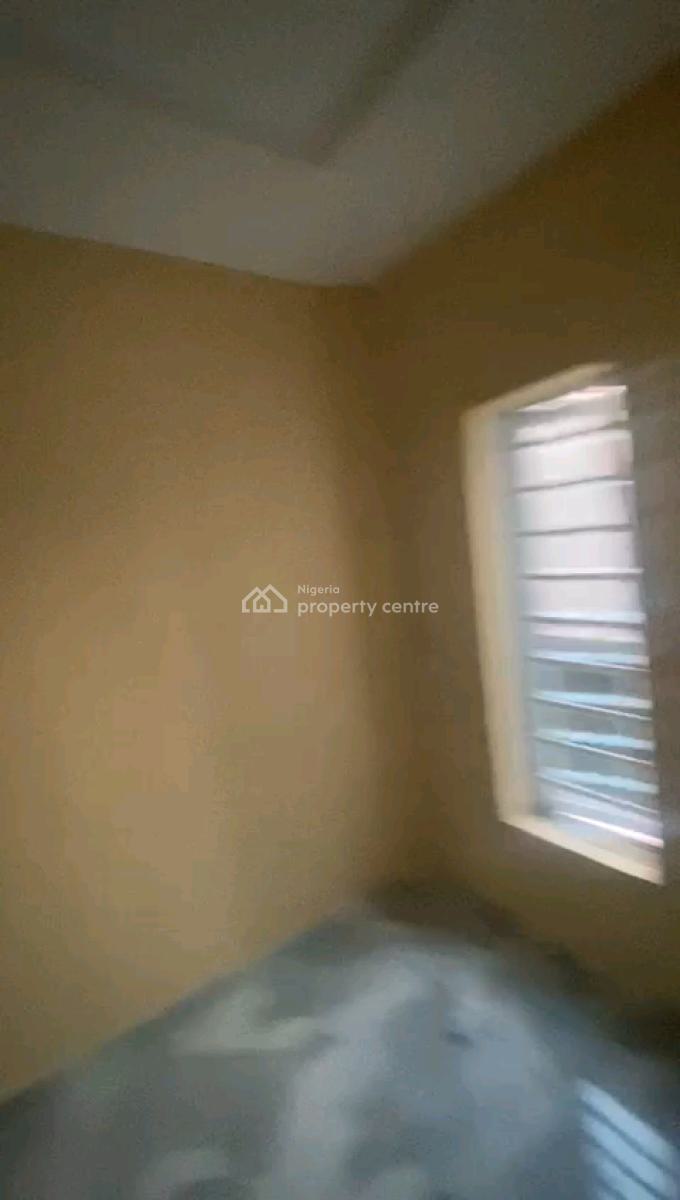 3bedroom Upstairs, All Room Ensuite, Balcony, Pop, Screeded Wall, Alagomeji, Yaba, Lagos, Flat / Apartment for Rent