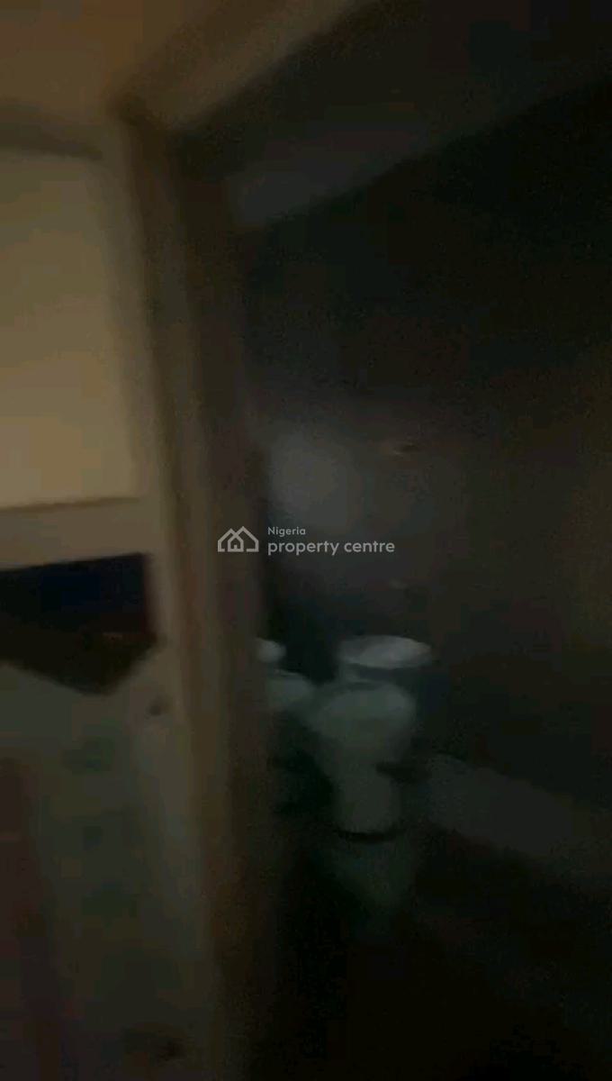 3bedroom Upstairs, All Room Ensuite, Balcony, Pop, Screeded Wall, Alagomeji, Yaba, Lagos, Flat / Apartment for Rent