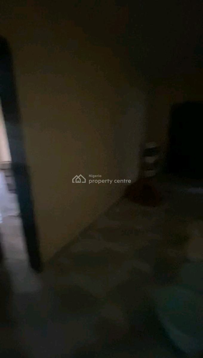 3bedroom Upstairs, All Room Ensuite, Balcony, Pop, Screeded Wall, Alagomeji, Yaba, Lagos, Flat / Apartment for Rent