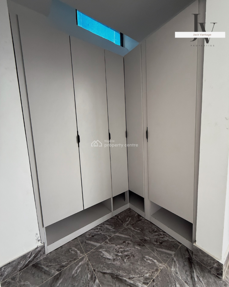 3-bedroom Apartment + Bq -- Prime Location, Ikoyi, Lagos, Flat / Apartment for Rent