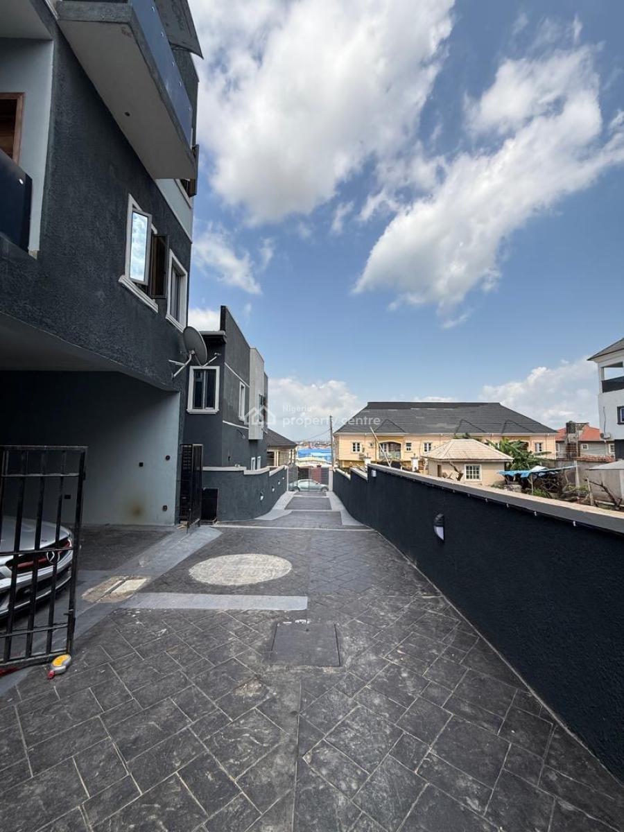 5 Bedroom Semi Detached Duplex in a Serene,well Secured and High Browl, Secured Estate in Magodo Phase 1, Magodo, Lagos, Semi-detached Duplex for Sale