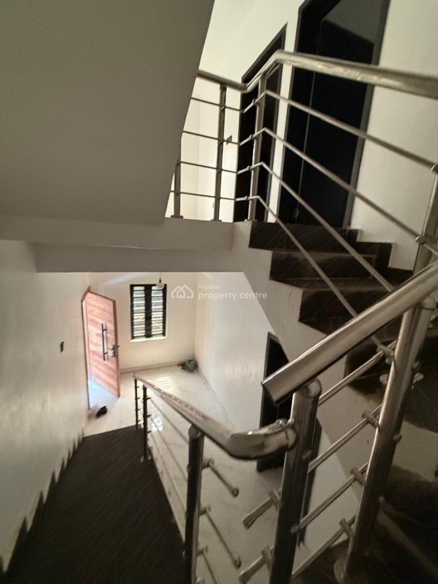 5 Bedroom Semi Detached Duplex in a Serene,well Secured and High Browl, Secured Estate in Magodo Phase 1, Magodo, Lagos, Semi-detached Duplex for Sale