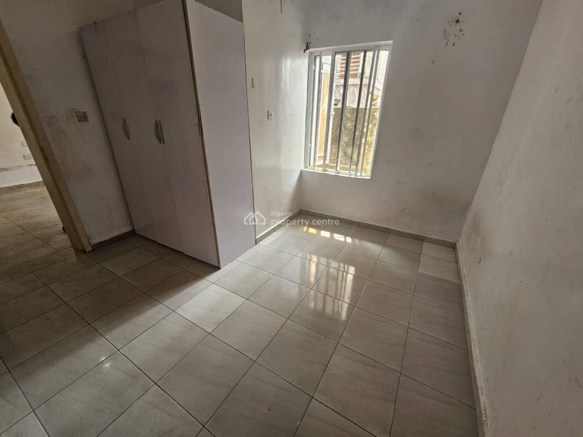 a Room and Parlour Selfcontain at Freedom Way Lekki, Itedo Estate Off Freedom Way Lekki Phase 1, Lekki Phase 1, Lekki, Lagos, Mini Flat (room and Parlour) for Rent