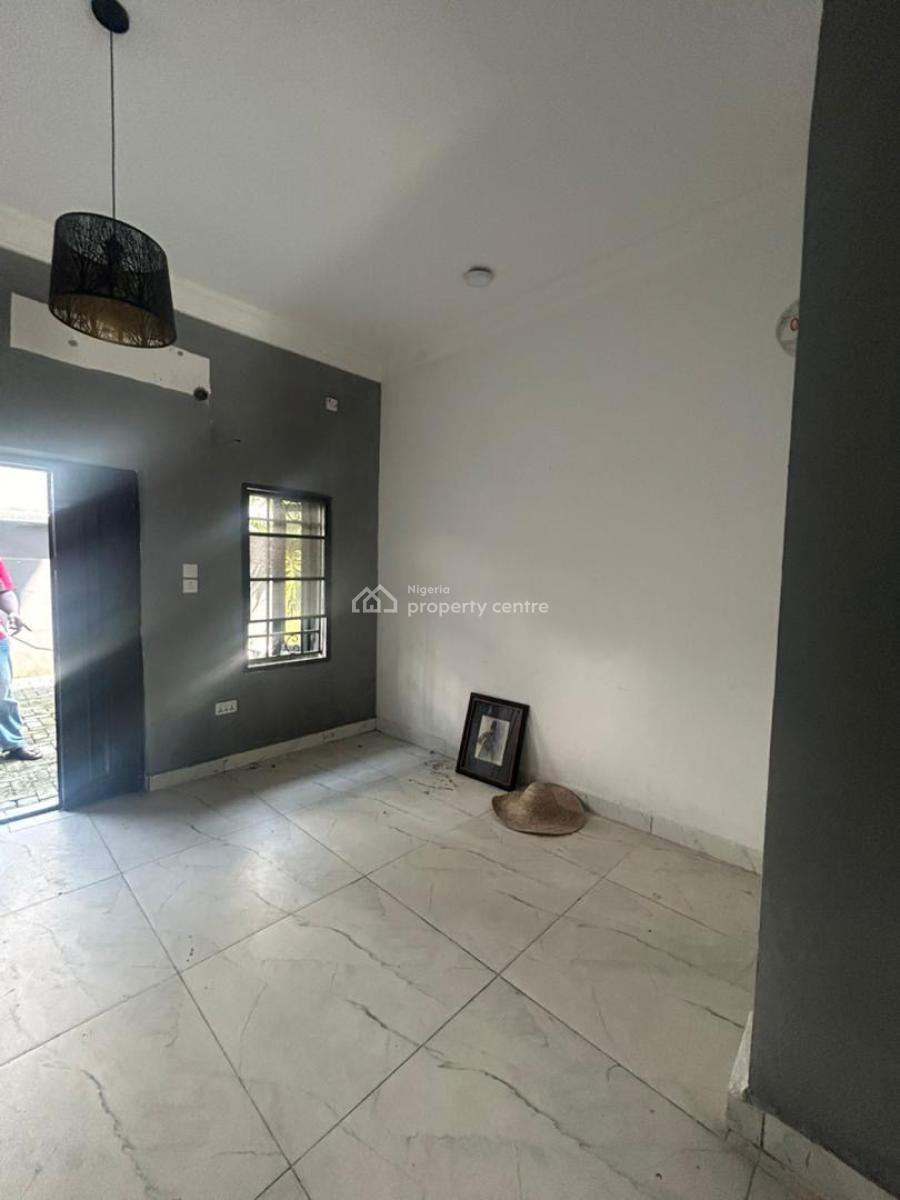 Well Maintained 3 Bedroom Terrace with Bq at Ikate, Ikate Elegushi, Lekki, Lagos, Terraced Duplex for Rent