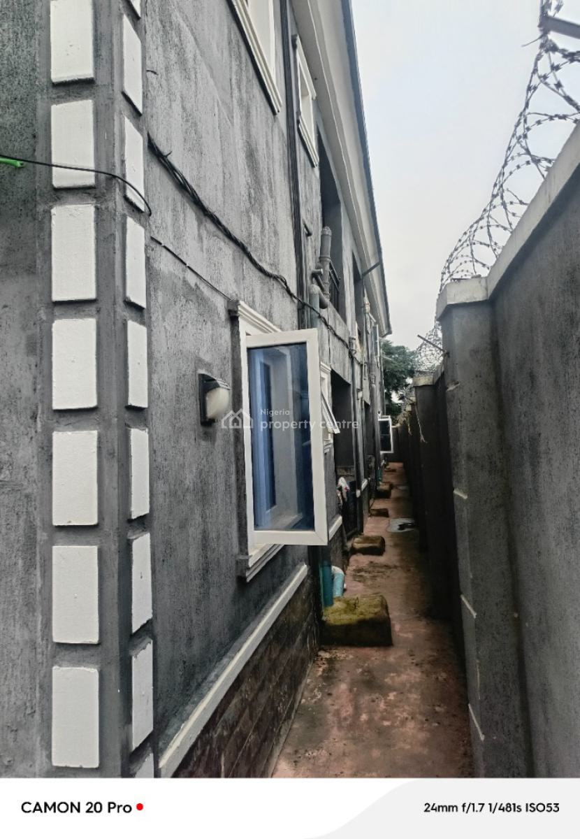 One Storey Building with 4 Unit of 2 Bedroom Flat & 4 Unit of Selfcon, Royal Estate Egbeada, Owerri Municipal, Imo, Block of Flats for Sale