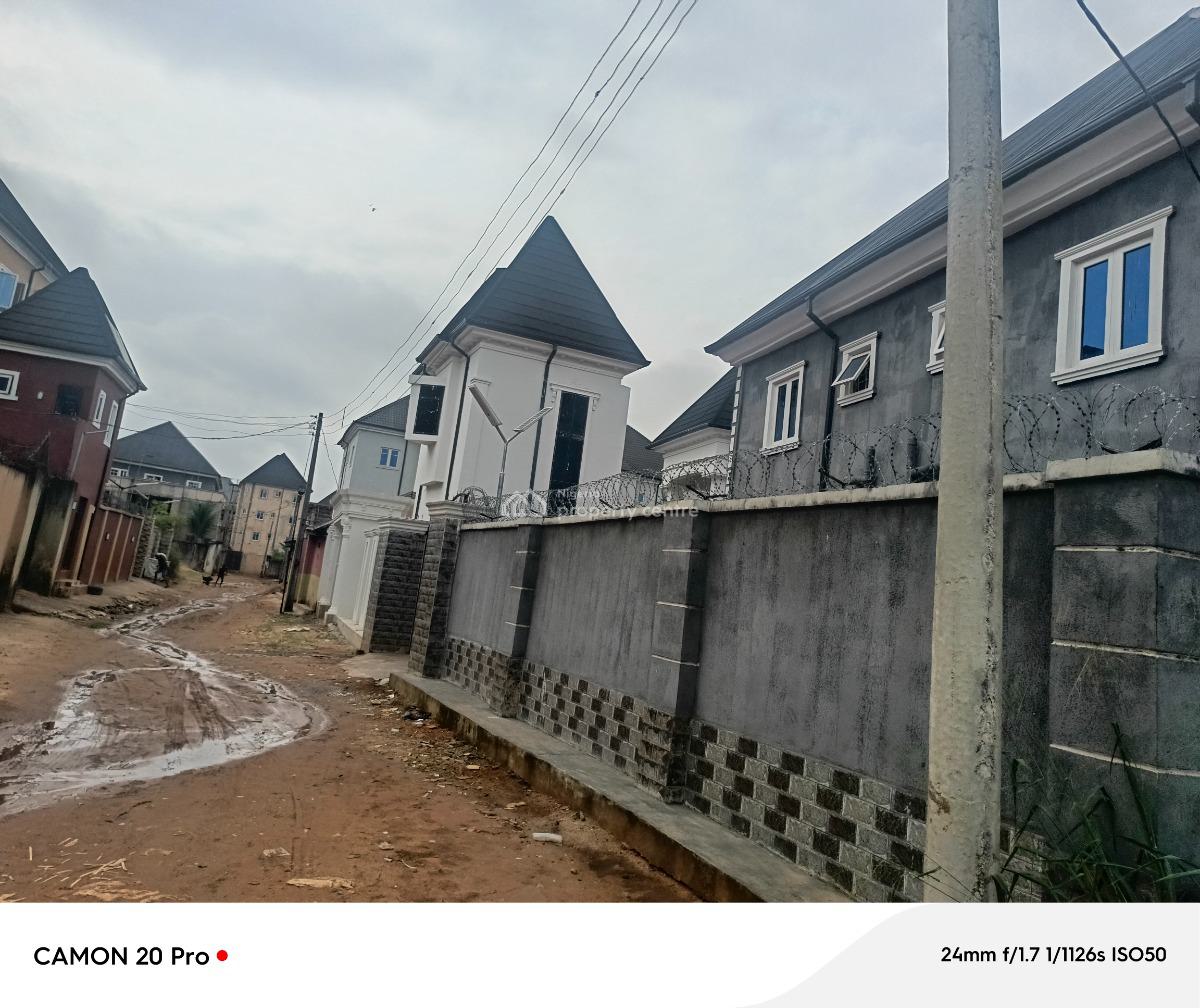 One Storey Building with 4 Unit of 2 Bedroom Flat & 4 Unit of Selfcon, Royal Estate Egbeada, Owerri Municipal, Imo, Block of Flats for Sale