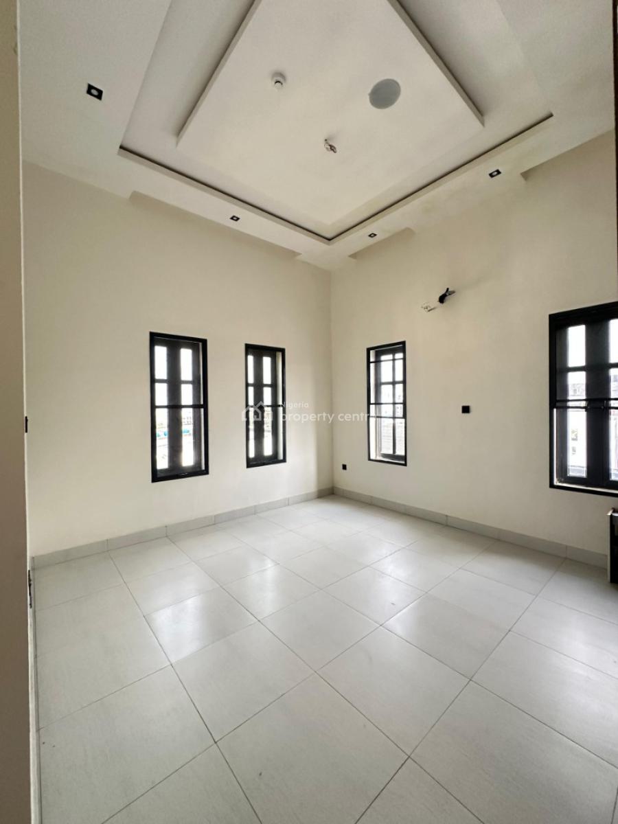 Spacious Luxury 3 Bedroom Apartment with a Bq, Lekki, Lekki Phase 1, Lekki, Lagos, Flat / Apartment for Sale