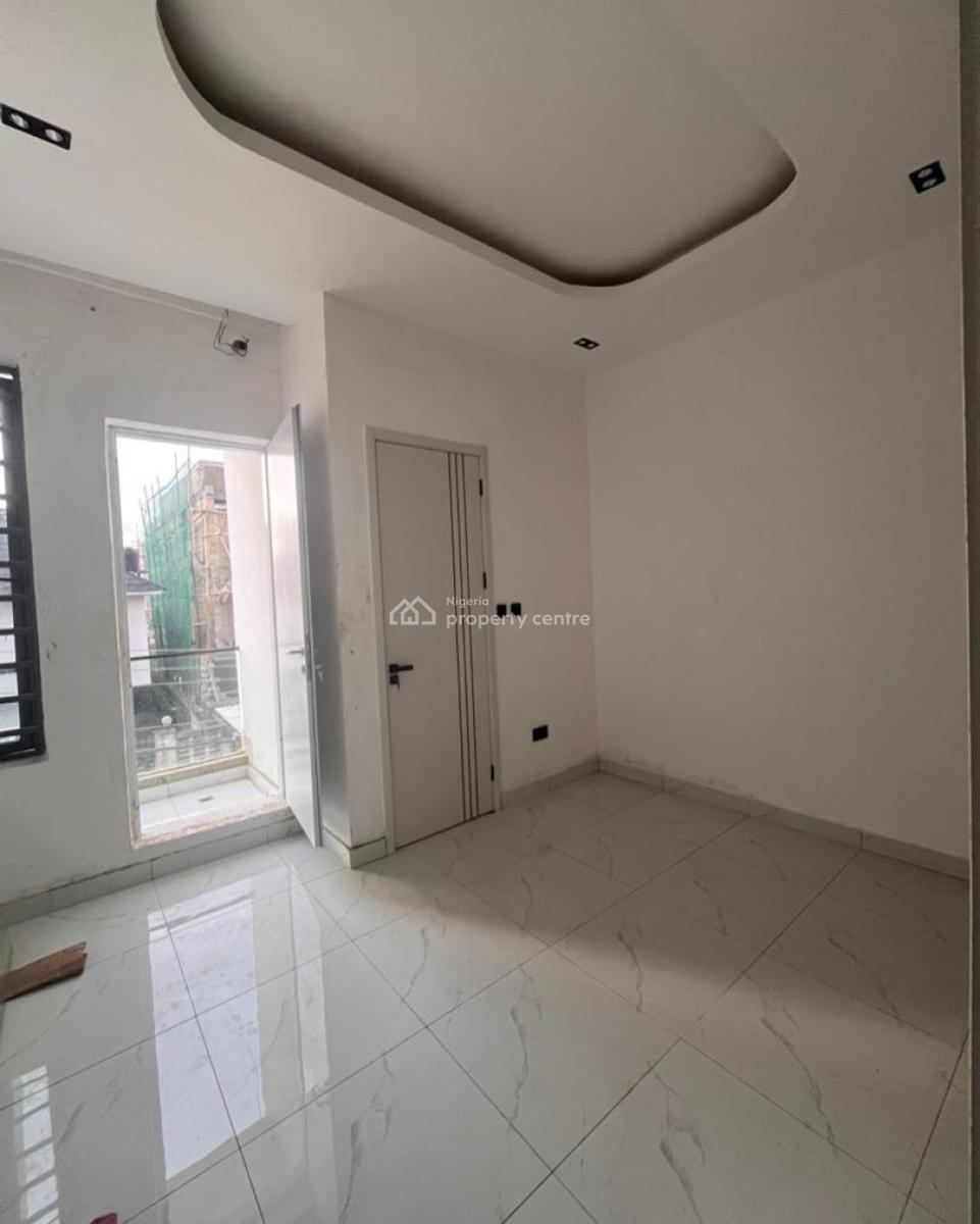 Newly Built 2 Bedroom Apartment, Ikate, Lekki, Lagos, Block of Flats for Sale